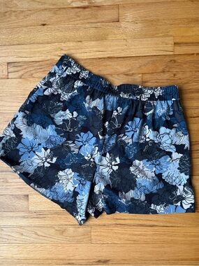 Women’s Blue Floral Elastic-Waist Shorts
